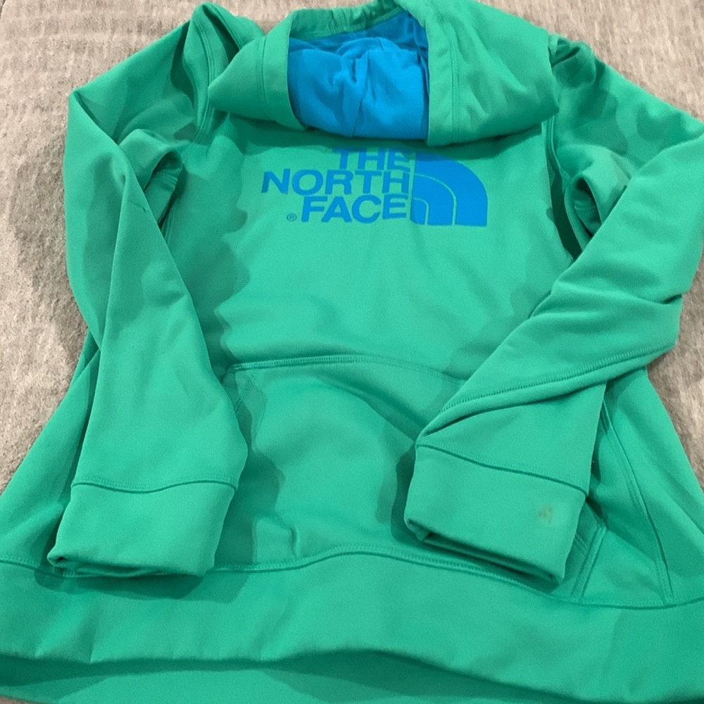 2 Women’s sweatshirts